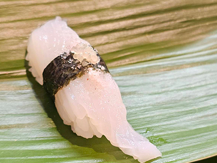 紋甲イカ握り